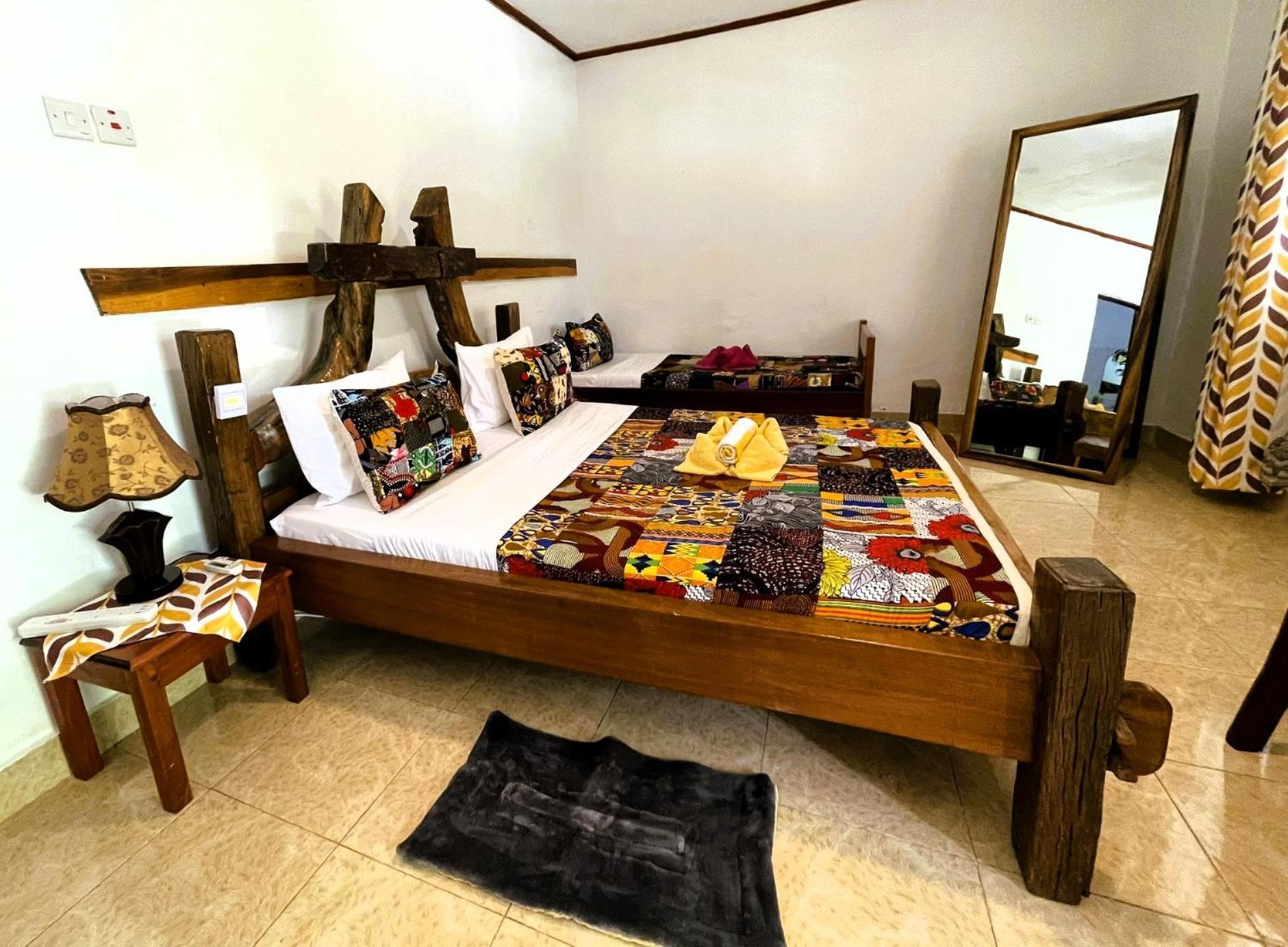 Home Feeling Neneu Lodge Moshi Zewnętrze zdjęcie